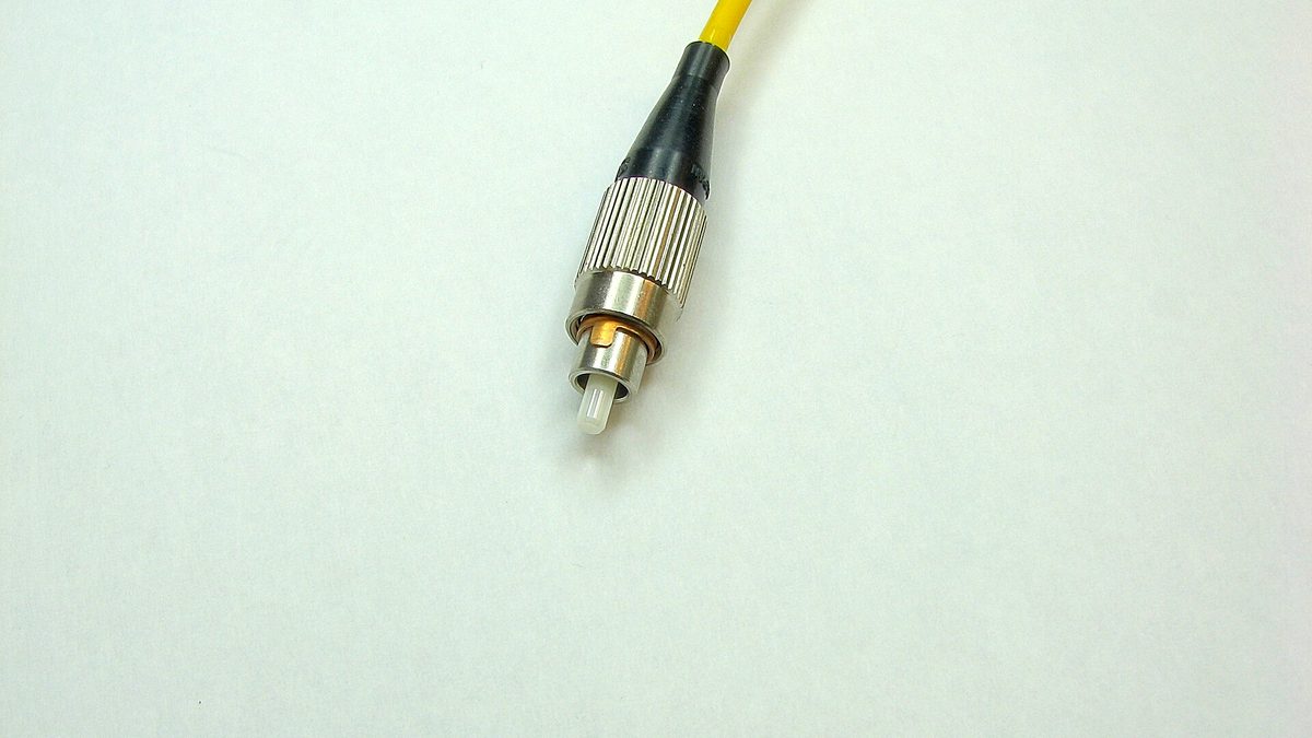 LC, SC, FC, ST connector comparison: structure, insertion loss and applicable occasions