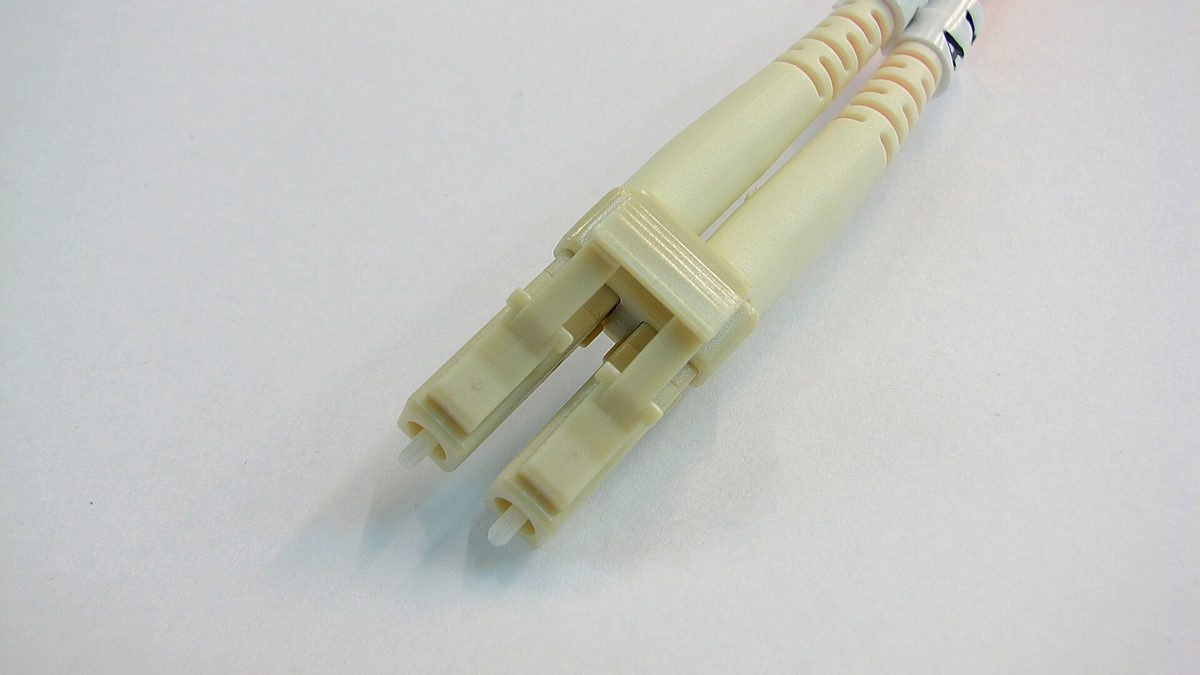 Terminal detectors and cleaning consumables are stocked together and shipped in complete sets during the maintenance season.