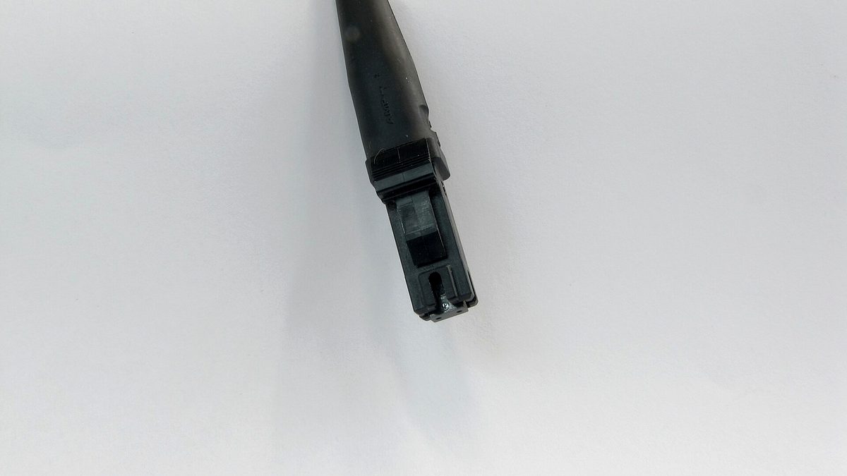 What is the difference between UPC and APC end faces: grinding angle and return loss